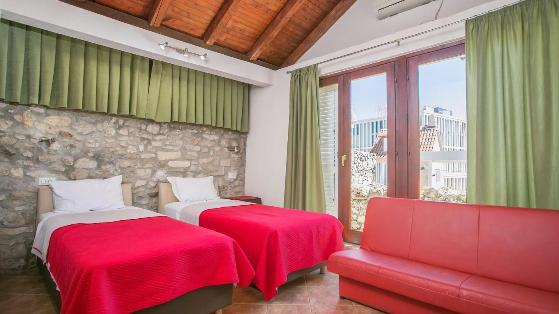 ספליט Garden Apartment Hotel 3*,