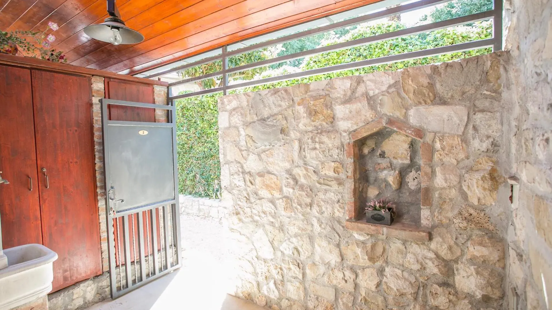 ספליט Garden Apartment Hotel מלון דירות