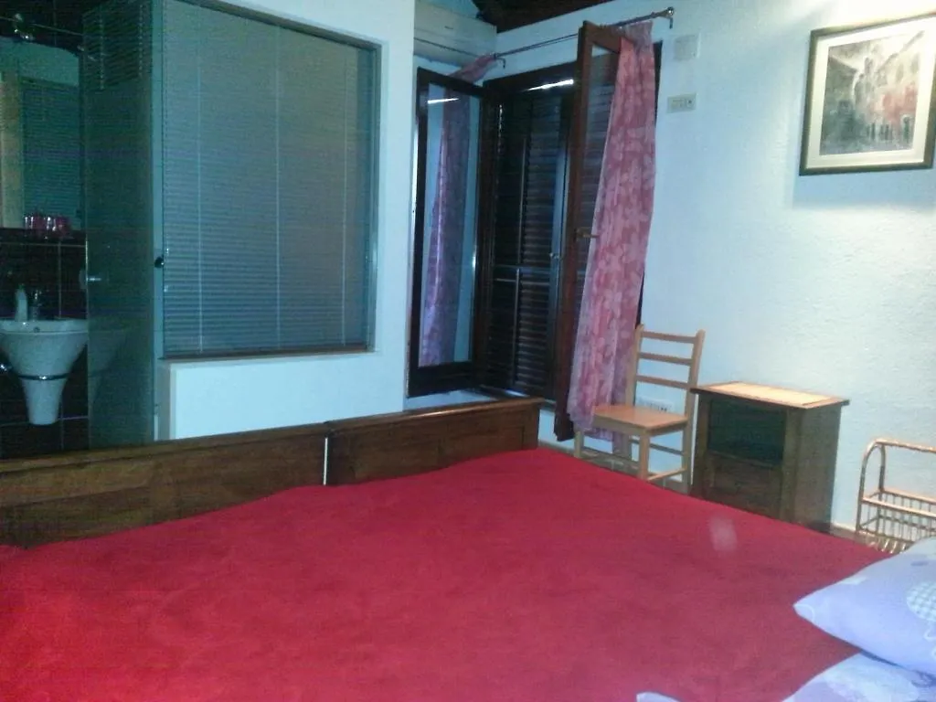ספליט Garden Apartment Hotel מלון דירות