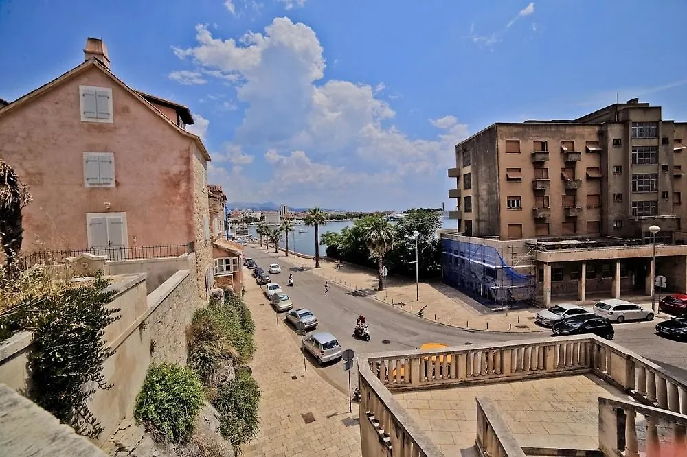 ספליט Garden Apartment Hotel 3*,