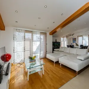 Apartment Selak