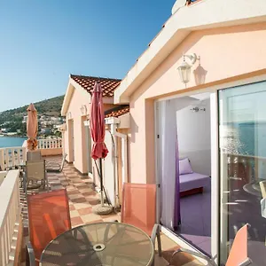  Apartment Kaja - Right Next To The Croatia